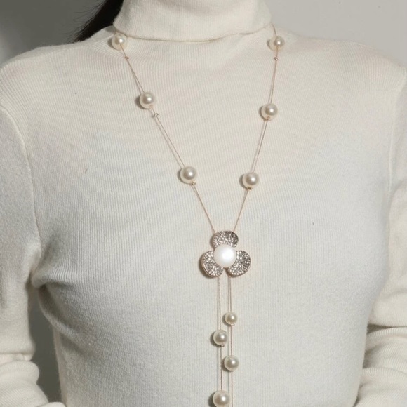 Jewelry - NECKLACE NWOT